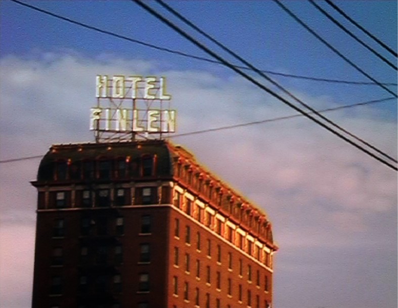 Finlen hotel © SILEX FILMS _ SELENIUM FILMS _ MUSE FILM AND TELEVISION, INC - France_USA 2009